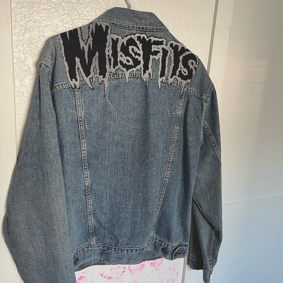 Vintage Levi’s denim jacket - Picture 1 of 4
